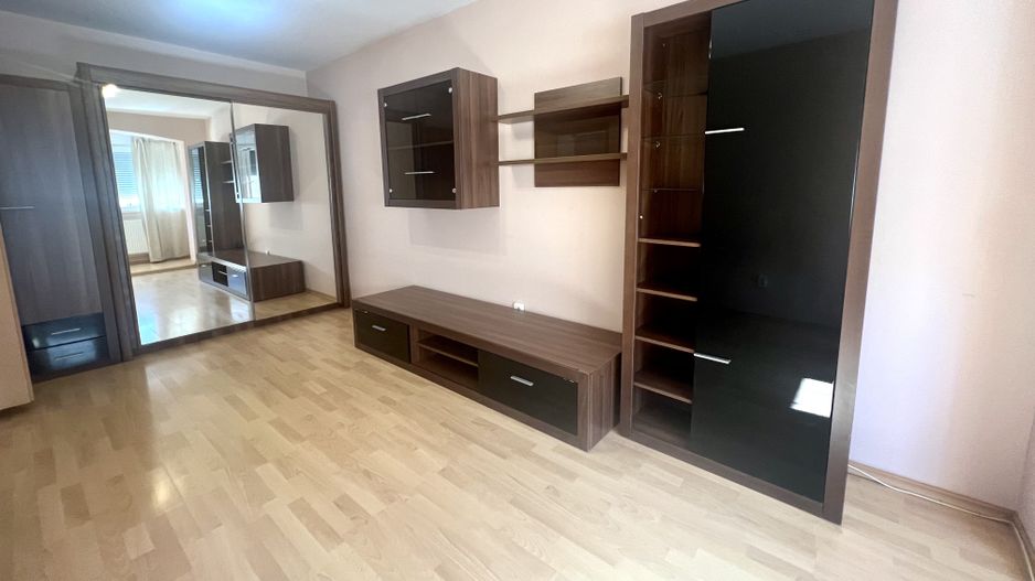APARTAMENT DECOMANDAT- ZONA CETATII - Poză 2