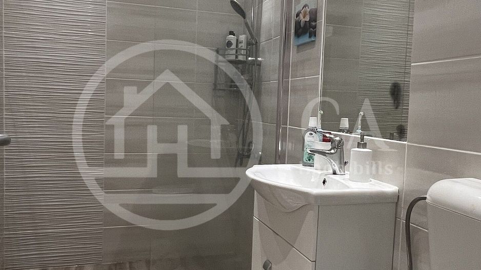 Apartament cu 2 camere de vanzare Ultracentral Oradea - Poză 8