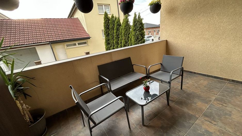 Apartament dececomandat, 3 camere, 84 mp utili, balcon 10 mp, Sebeș - Poză 8