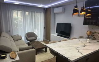 Apartament lux 2 camere curte privata si garaj subteran The Lake Home - Poză 1
