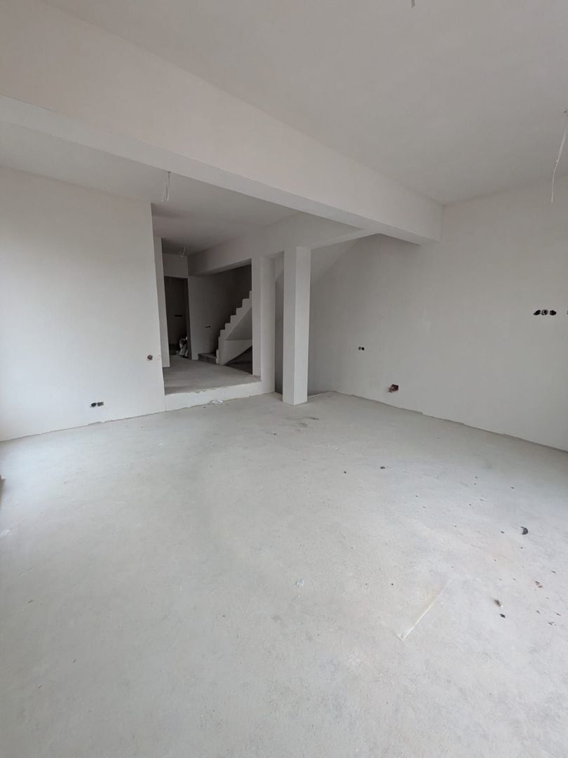 Duplex semifinisat, zona Vivo - Poză 3