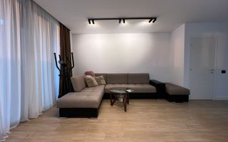 The Class Villas 1 – Vilă modernă de închiriat în Tunari - Poză 2