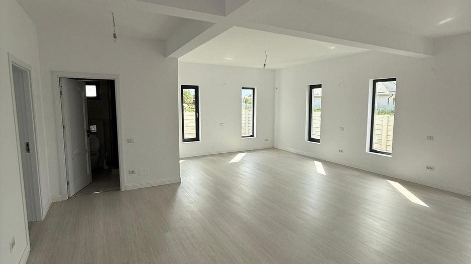 CASA TINERETULUI 4 CAMERE, INCALZIRE PARDOSEALA, NOU, COMISION 0% - Poză 3
