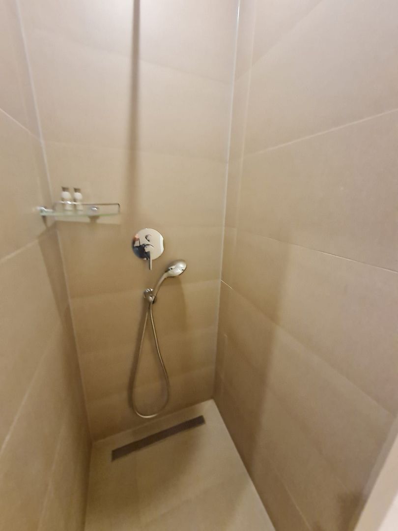 Elegantă și prestanță - Poză 19