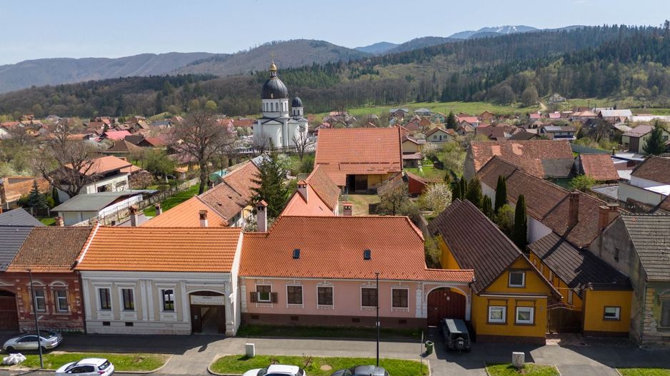 Casă Săsească Autentică cu Șură Impresionantă în Cristian – Teren 2729mp - Poză 6