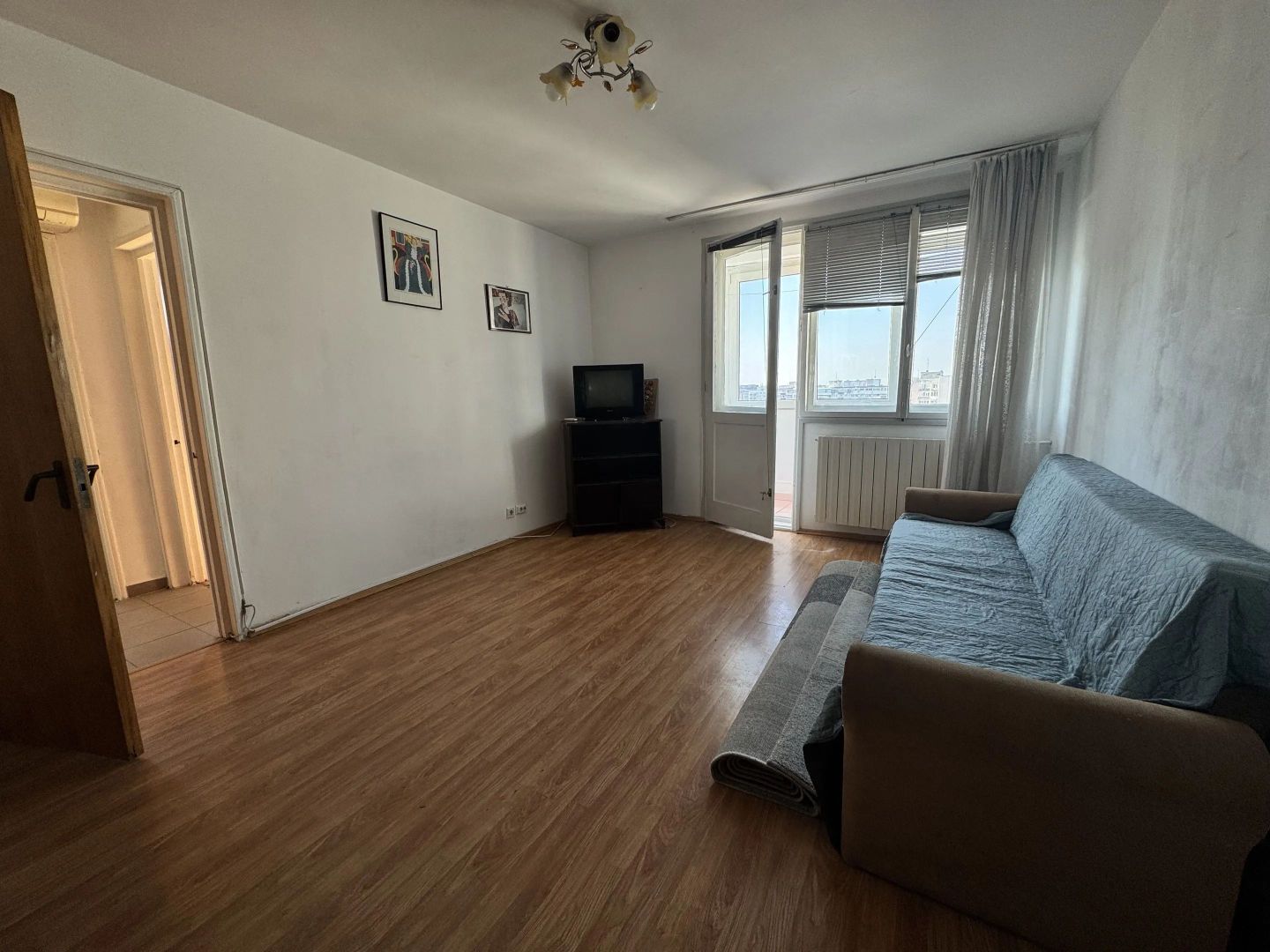 APARTAMENT 2 CAMERE DRUMUL TABEREI - Poză 1