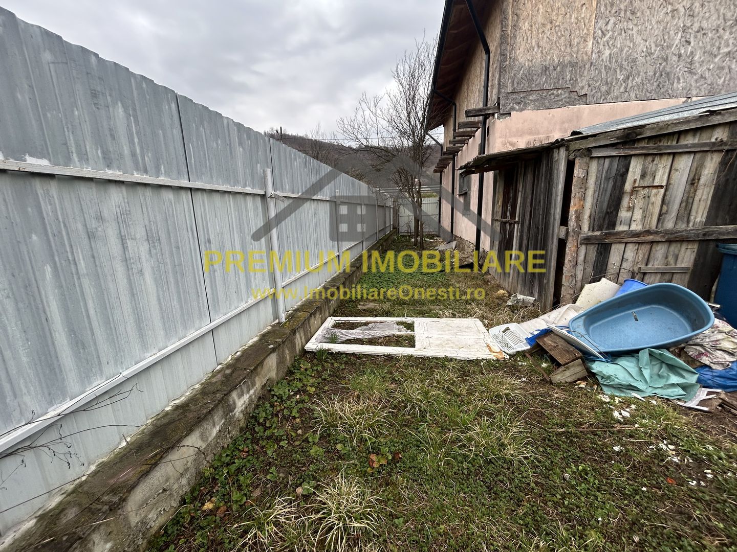 Casa de vanzare in Slanic Moldova . - Poză 16