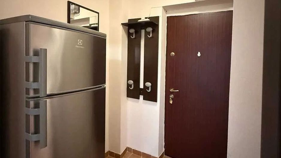 Spațiu versatil în vilă istorică + garaj de 30 mp - Poză 4