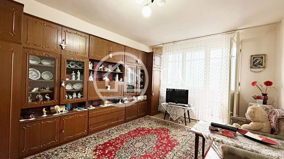 Apartament cu 3 camere de inchiriat in zona Rogerius, Oradea - Poză 1