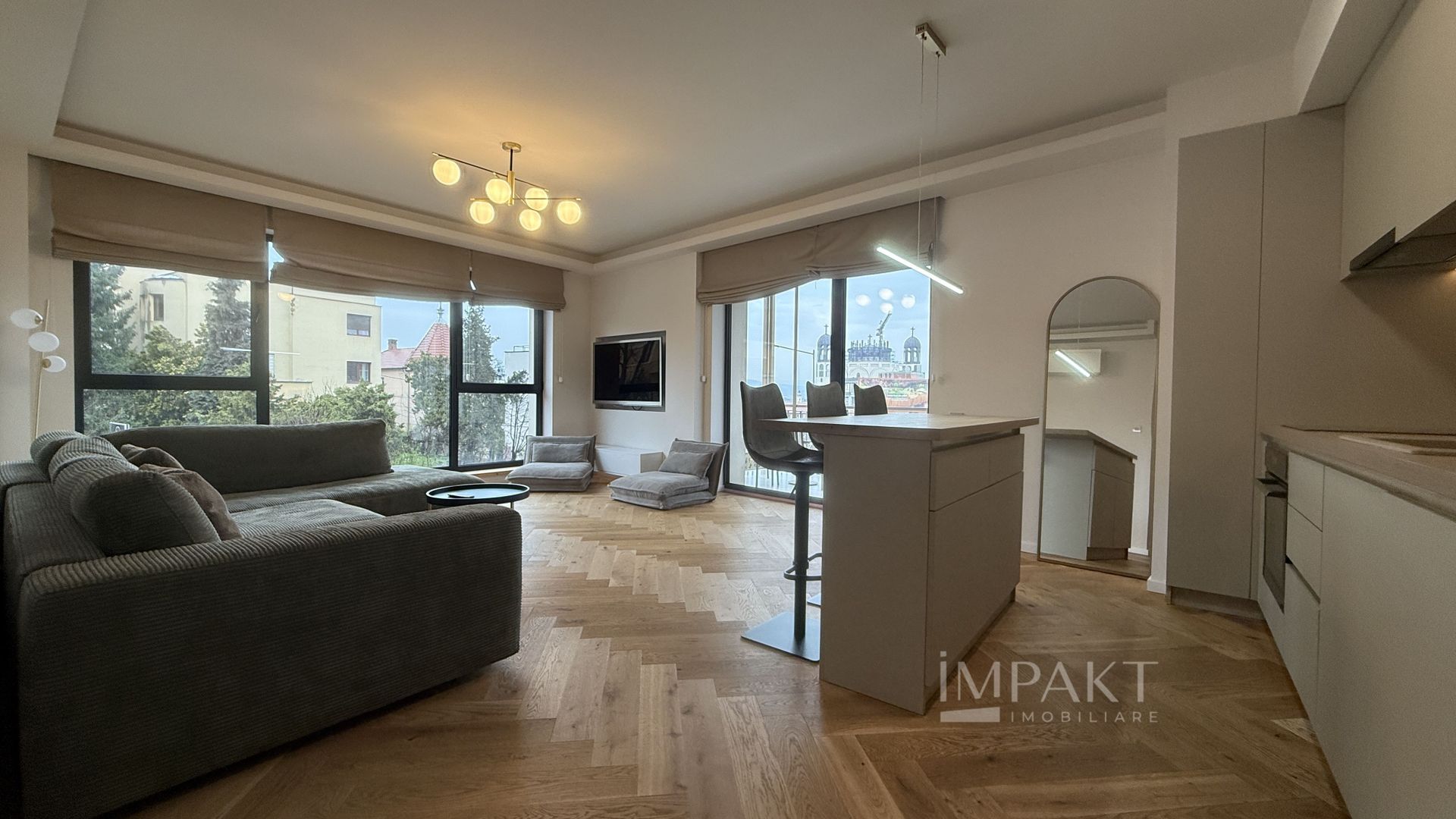 Apartament modern cu 2 camere la cheie in Piata Cipariu - Poză 1