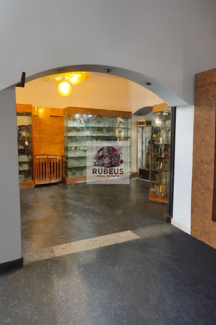 O Locație cu Istorie și Eleganță – În Centru, Pentru Afaceri Distincte - Poză 7