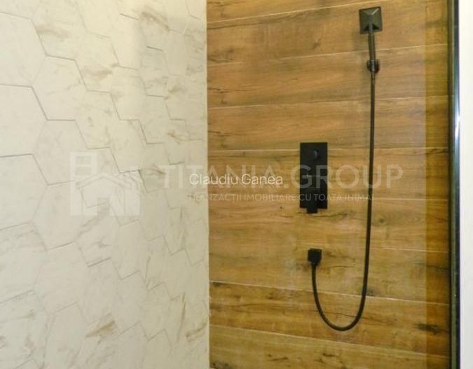 Apartament superb de 4 camere, curte proprie, zona Bartolomeu. - Poză 7