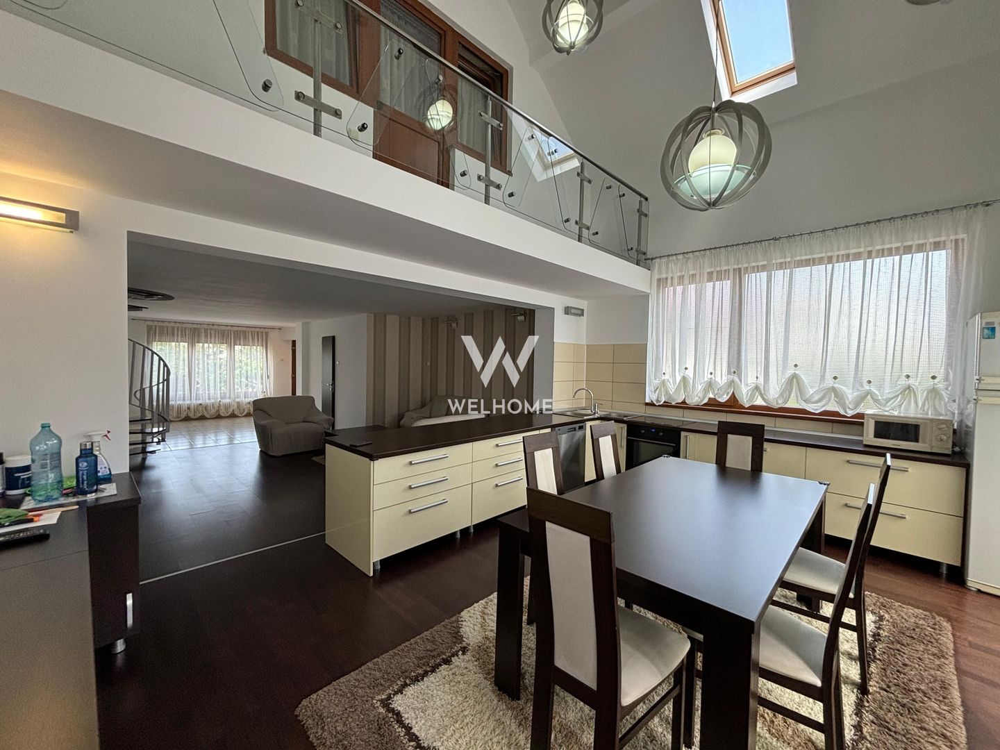 Casa cu terasa generoasa zona centrala - Sibiu - Poză 3