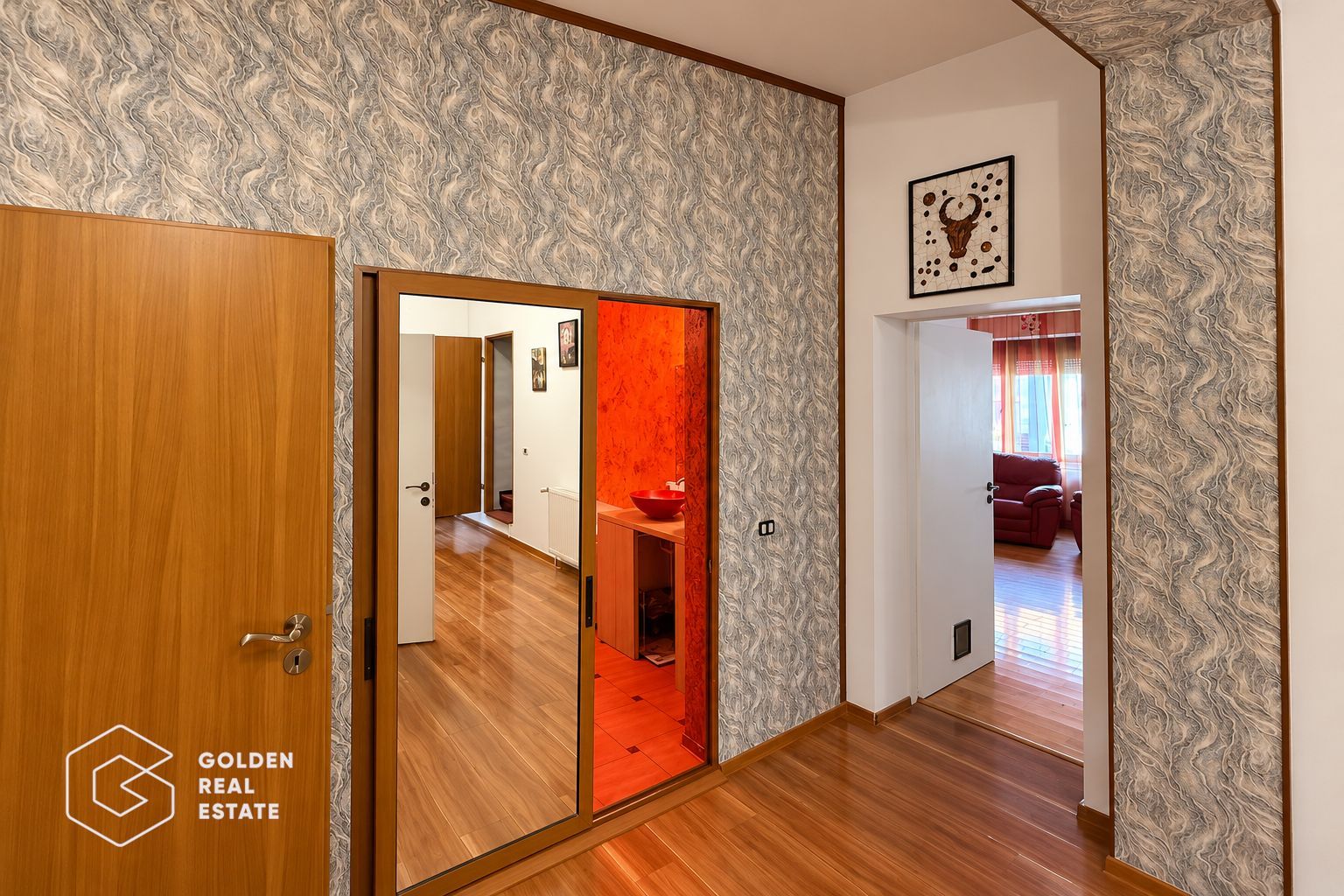 Casa individuala cu garaj si teren 556 mp, str Desseanu - Poză 19