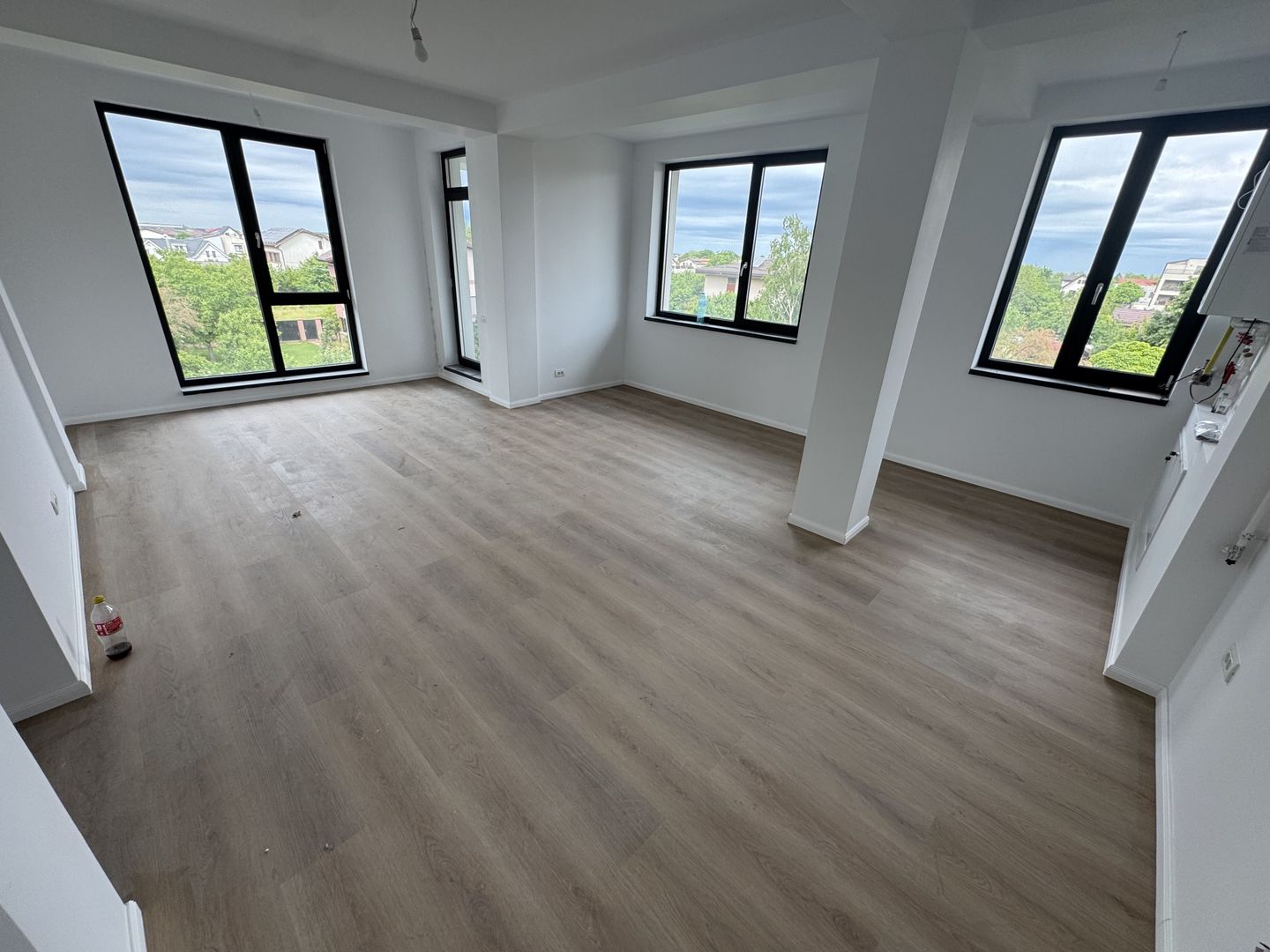 Apartament 2 camere Otopeni 1.5km METROU, finisaje PREMIUM - Poză 1
