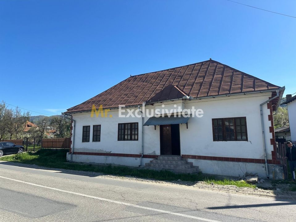 Casă  în Comuna Corbi, Argeș – ideală pentru afacere - Poză 2