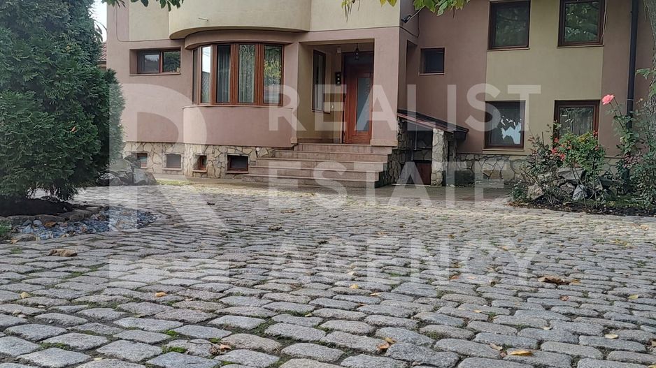 Vilă individuală 430 mp utili, teren 2.000 mp, panouri solare - Poză 4