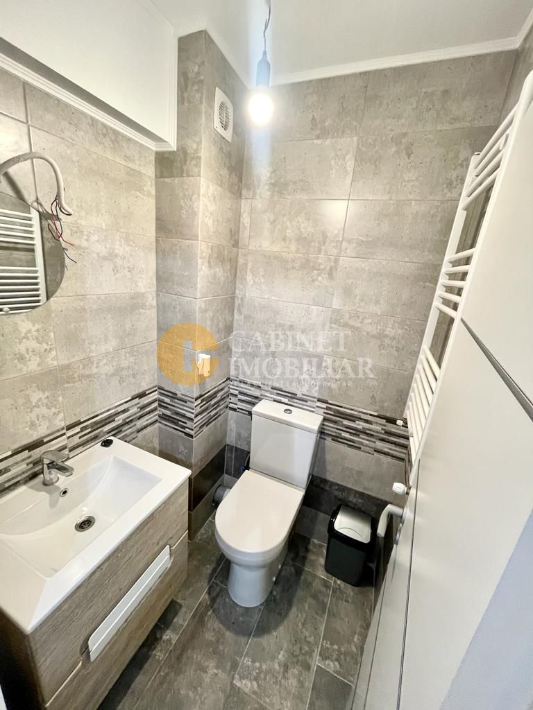 Etaj 2 Apartament 3 camere - 93 mp mobilat-utilat Loc parcare - Poză 7