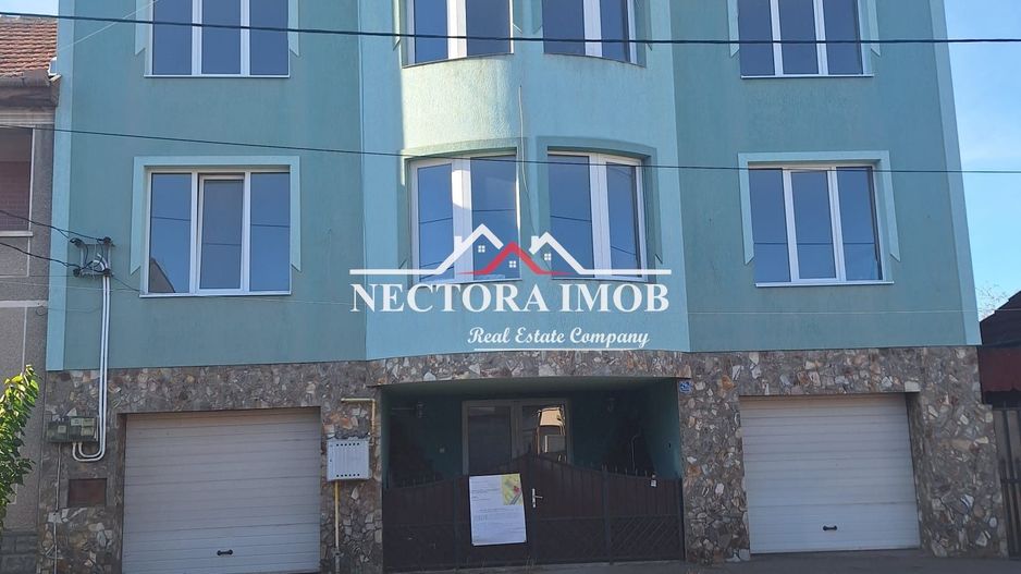 NECTORA IMOB-Proprietate speciala 6 apartamente Zona Centrala 1000mp - Poză 1