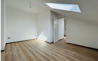 Apartament nou la vila,  finisat la cheie, 4 camere, 2 bai,  balcon - - Poză 14