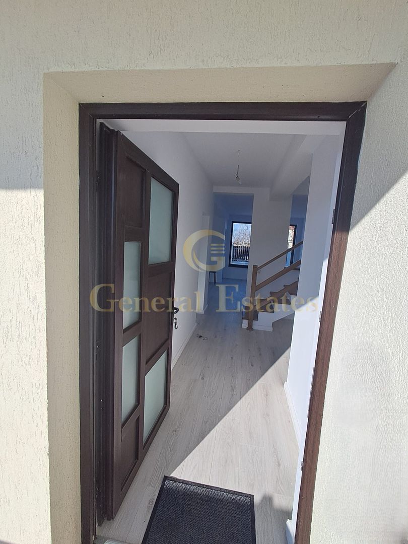 Vilă Nouă în Sânpetru | 174 mp | Construcție Solidă 2024 - Poză 3