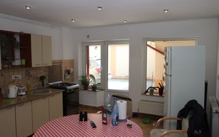 Casă / Vilă cu 3 camere de vânzare în zona Bartolomeu - Poză 150