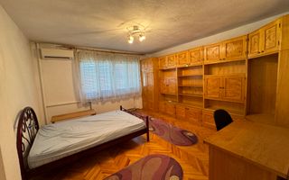 Casa S+P+2E - (posibilitate apartamentare) zona central - Poză 15