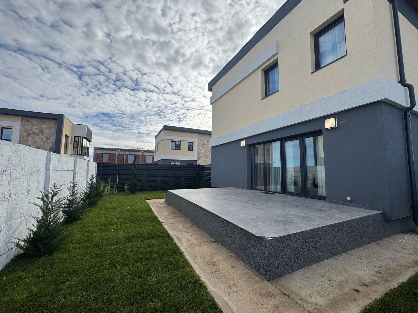 PROMOTIE, VILE Tunari, 5 camere, CALITATE superioara - Poză 3