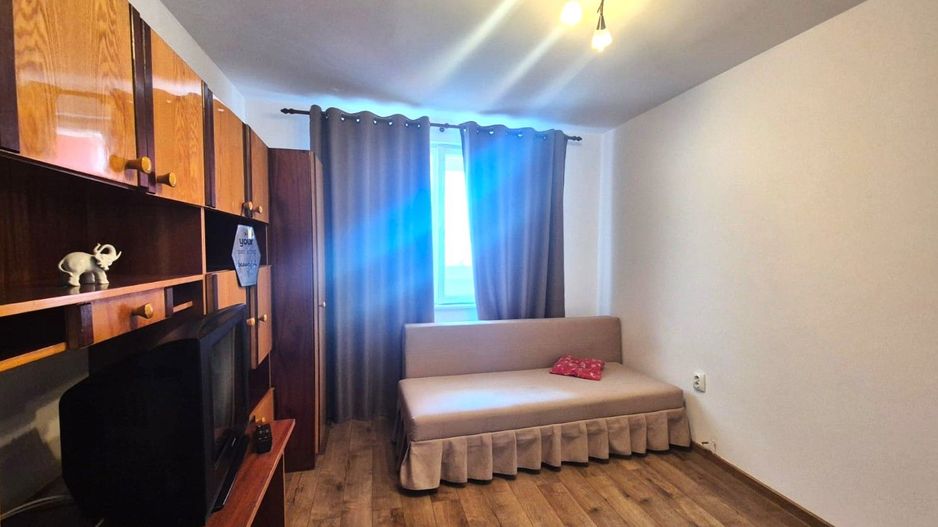 Zona Piata Astra, 3 camere, insorit, cu priveliste. - Poză 4