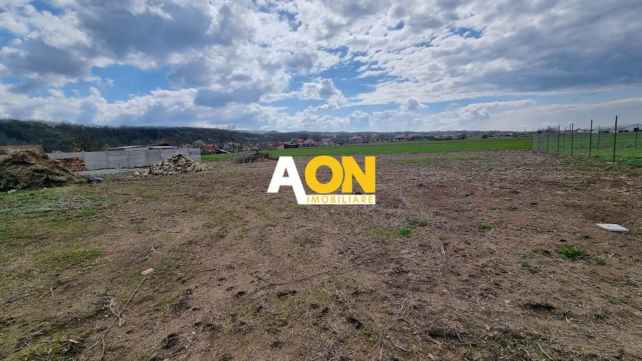 Teren Ciugud Intravilan 600mp - Poză 1