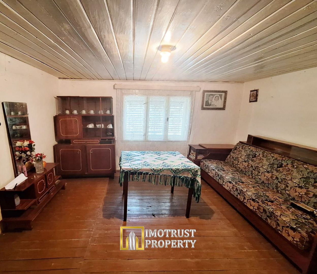 VÂND CASĂ CU CURTE ȘI GRĂDINĂ – COVĂSINȚ, ARAD | UTILITĂȚI RACORDAT - Poză 1