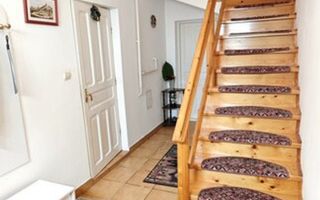 CASA solida, spatioasa (140 mpu) LA PRET DE APARTAMENT! Comision zero! - Poză 12