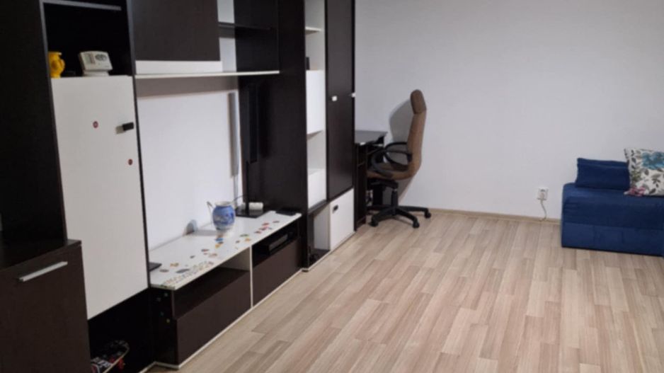 Apartament 3 Camere, 65 MP, Floresti, zona Poligonului - Poză 1