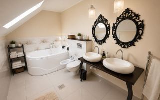 Vila 7 camere zona centrală - Poză 4