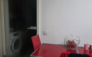 Renovat integral. Pozitie excelenta. Centrala proprie. - Poză 3