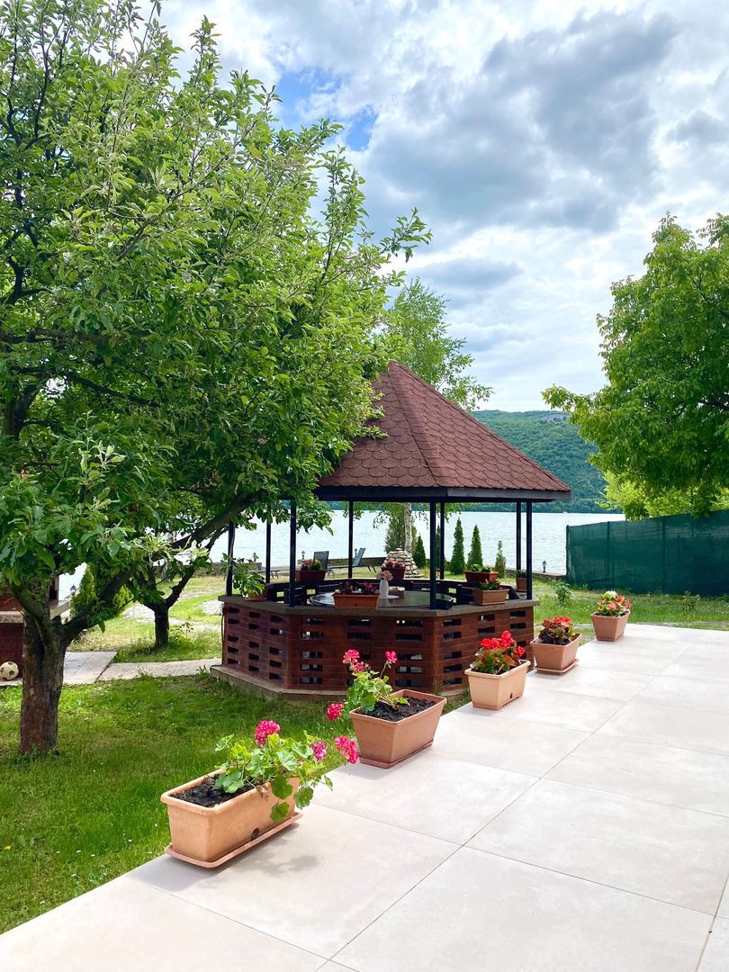 VILA DE LUX ESELNITA CLISURA DUNARII - Poză 3