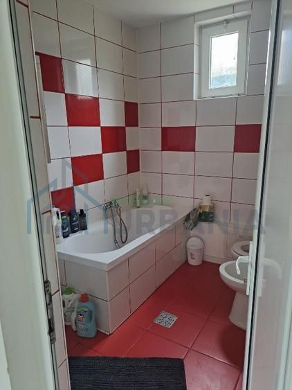 Vând casă în Iași, sat Vlaiceni - Poză 3