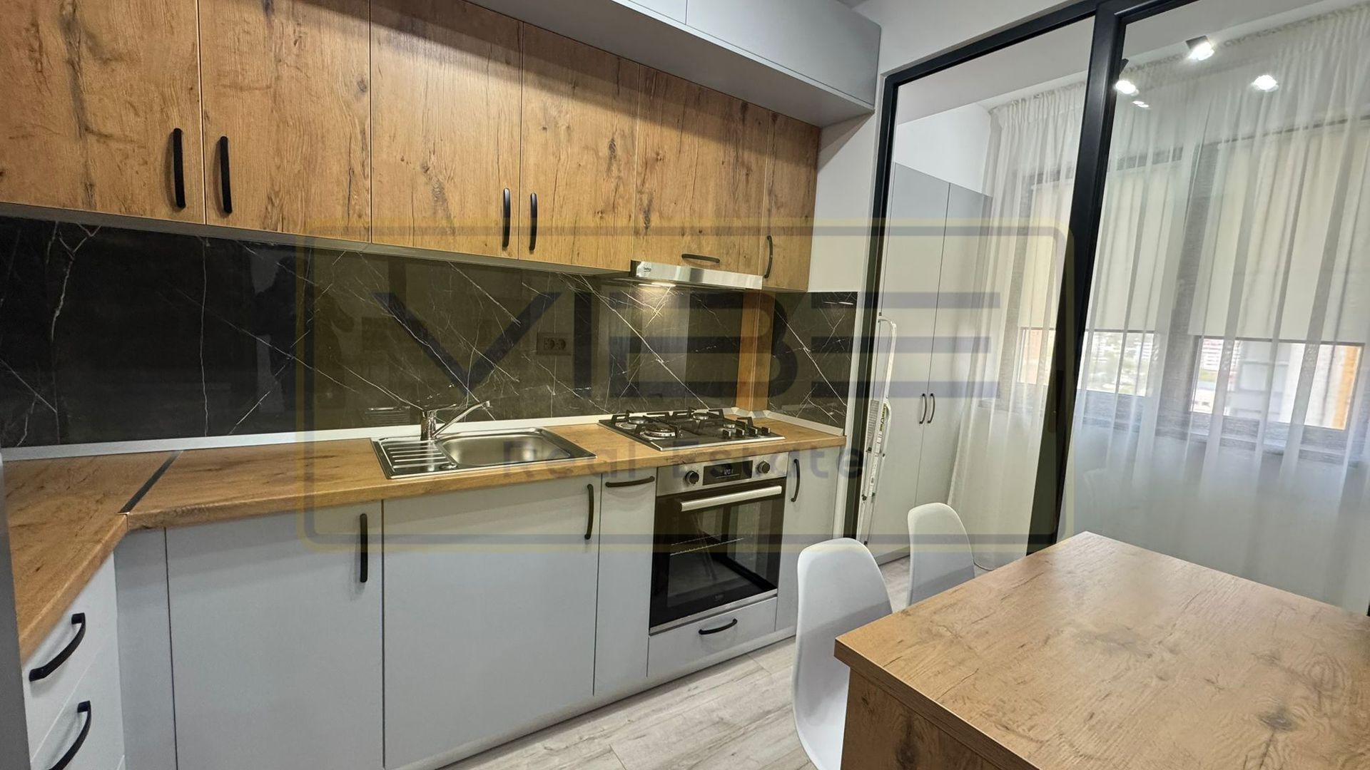 Apartament premium 1 camera + loc parcare  Comat Towers - Poză 7