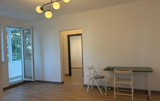 Apartament renovat cu doua camere semidecomandat, piata Domenii