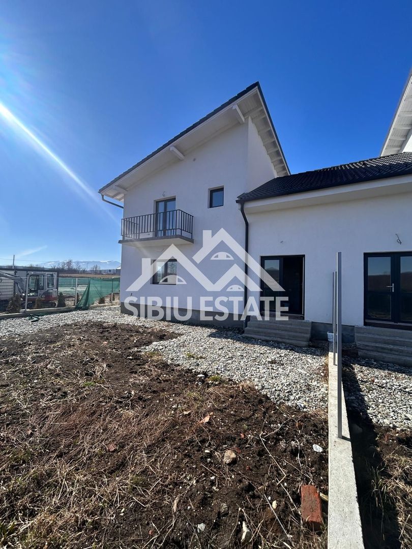 Casa duplex de vanzare 4 camere, 2 bai-s.u. 142 mp. PRET AVANTAJOS - Poză 84