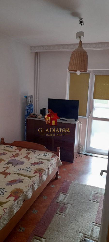 Apartament 2 camere, decomandat,  Dacia - biserica Invierea Domnului - Poză 1
