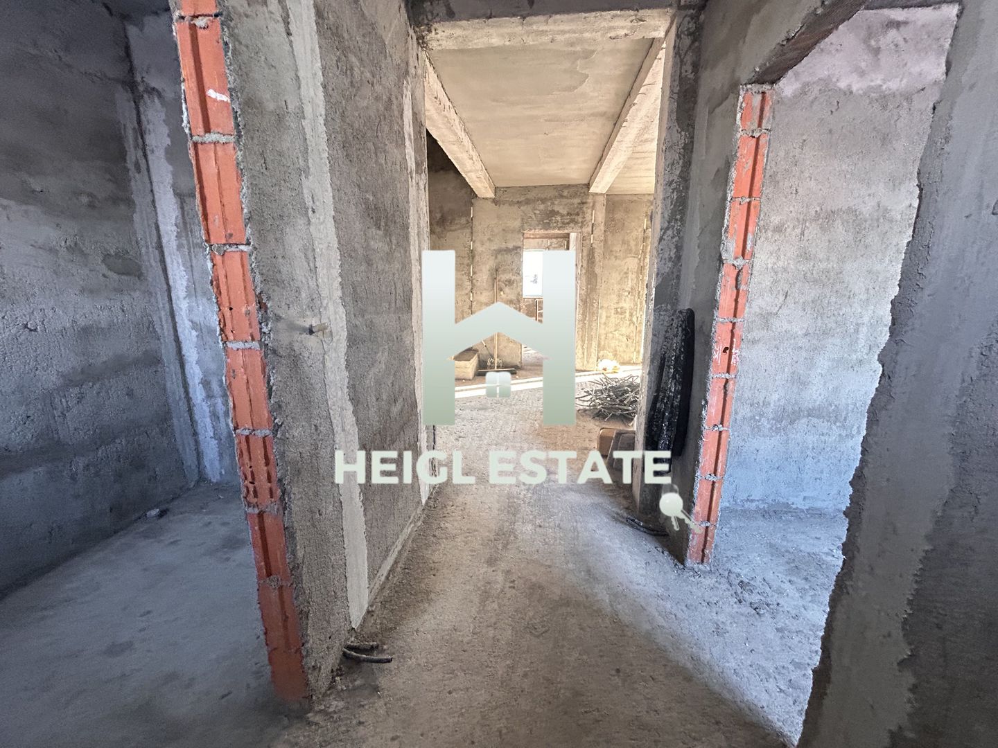 Duplex despărtit prin cameră tehinca Mosnita Noua - Poză 3