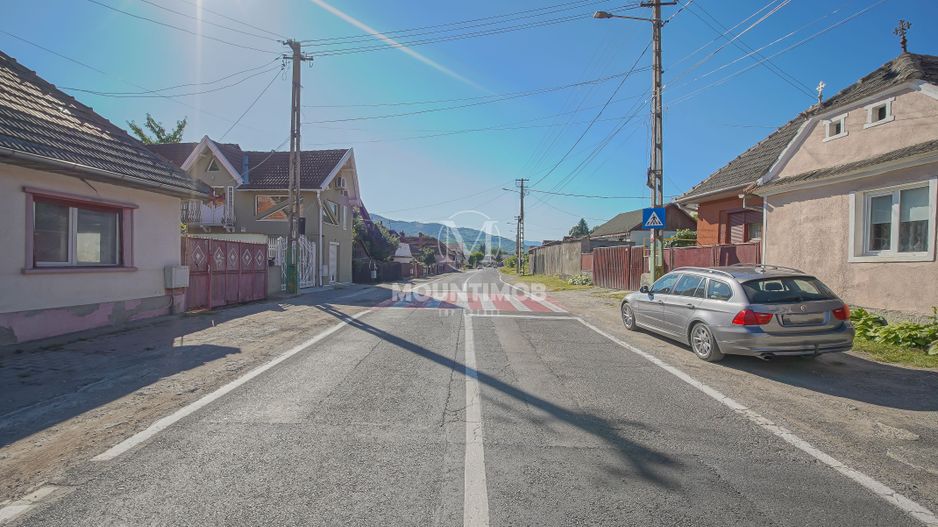 Casa 3 camere 80 mp, renovata parțial, teren generos, Sacele/Brașov - Poză 11