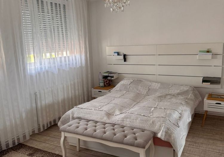 BRASADAS vinde casa 2017 cu 4 dormitoare in zona str. Dara. - Poză 6