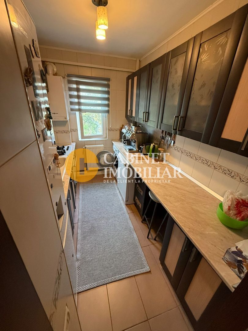 Apartament 3 Camere - Etaj 2 - Fara Risc - Zona Podu Ros B. Primaverii - Poză 5