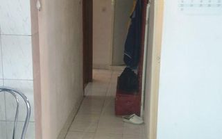 Apartament 3 camere decomandat Rahova - Poză 2