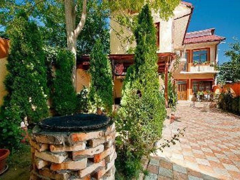 Casa P+1E si teren 370 mp, singur in curte - Piata Centrala - Poză 1