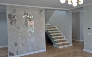 Locuinta individuala cu garaj si teren de 1000mp - Poză 2