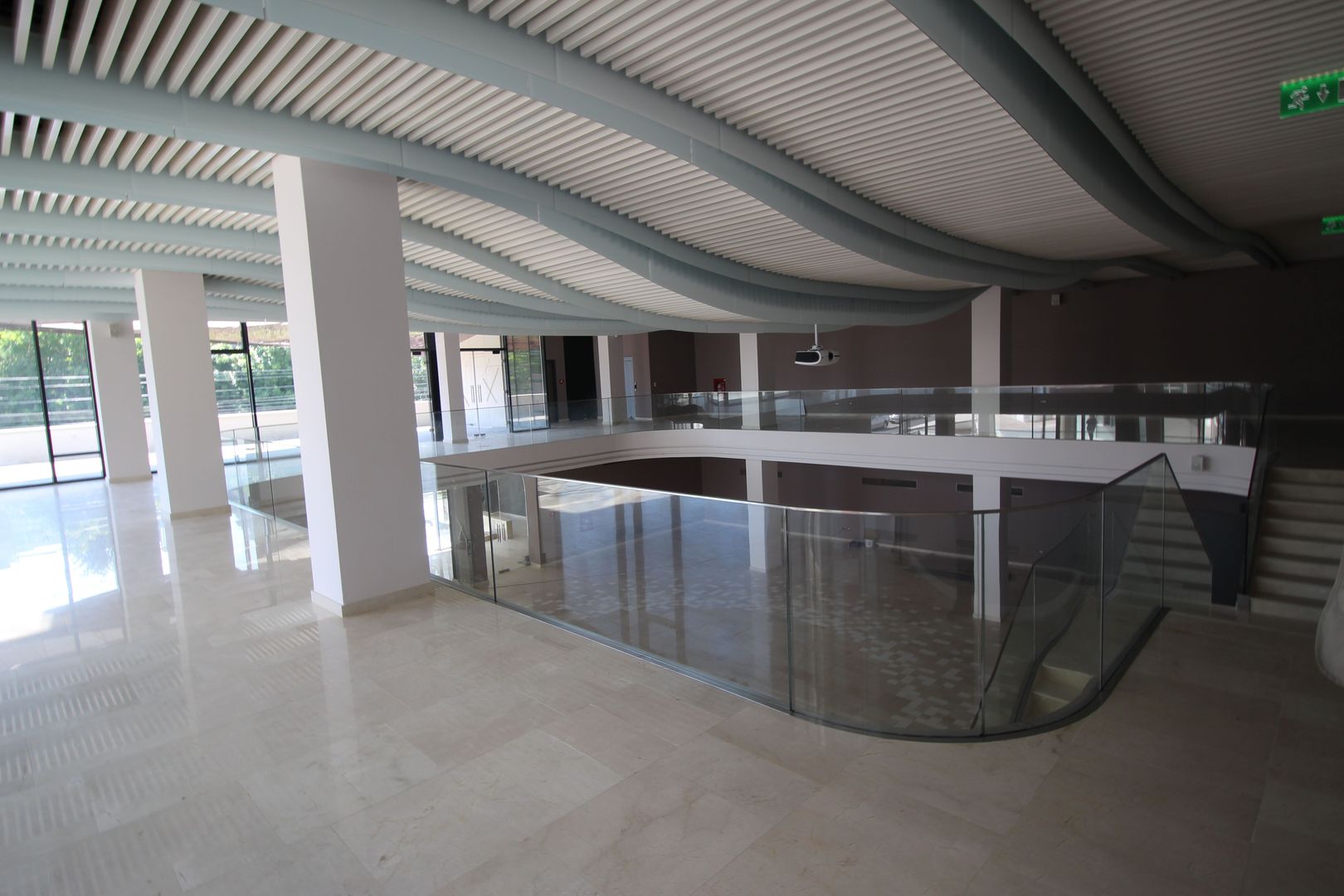 Spațiu comercial / shworoom 1.000 mp - Poză 5