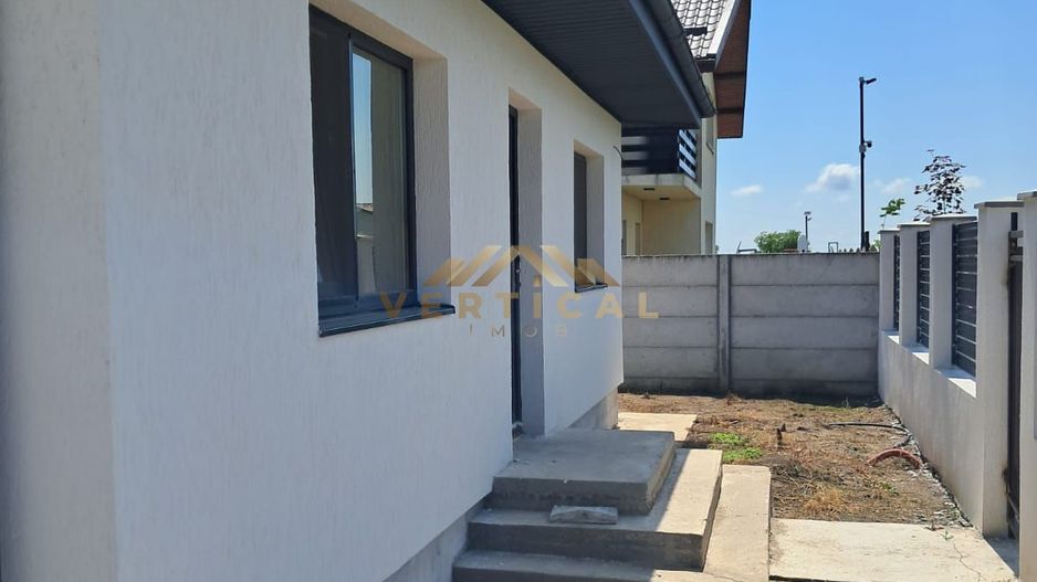 Vilă Elegantă pe Plan Parter-Confort, Spațiu și Liniște în Com Berceni - Poză 4